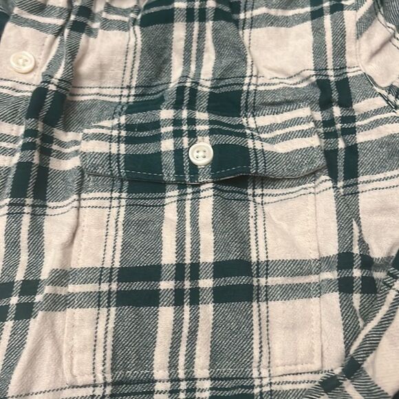 Old navy long sleeve button down/shacket - Picture 4 of 7